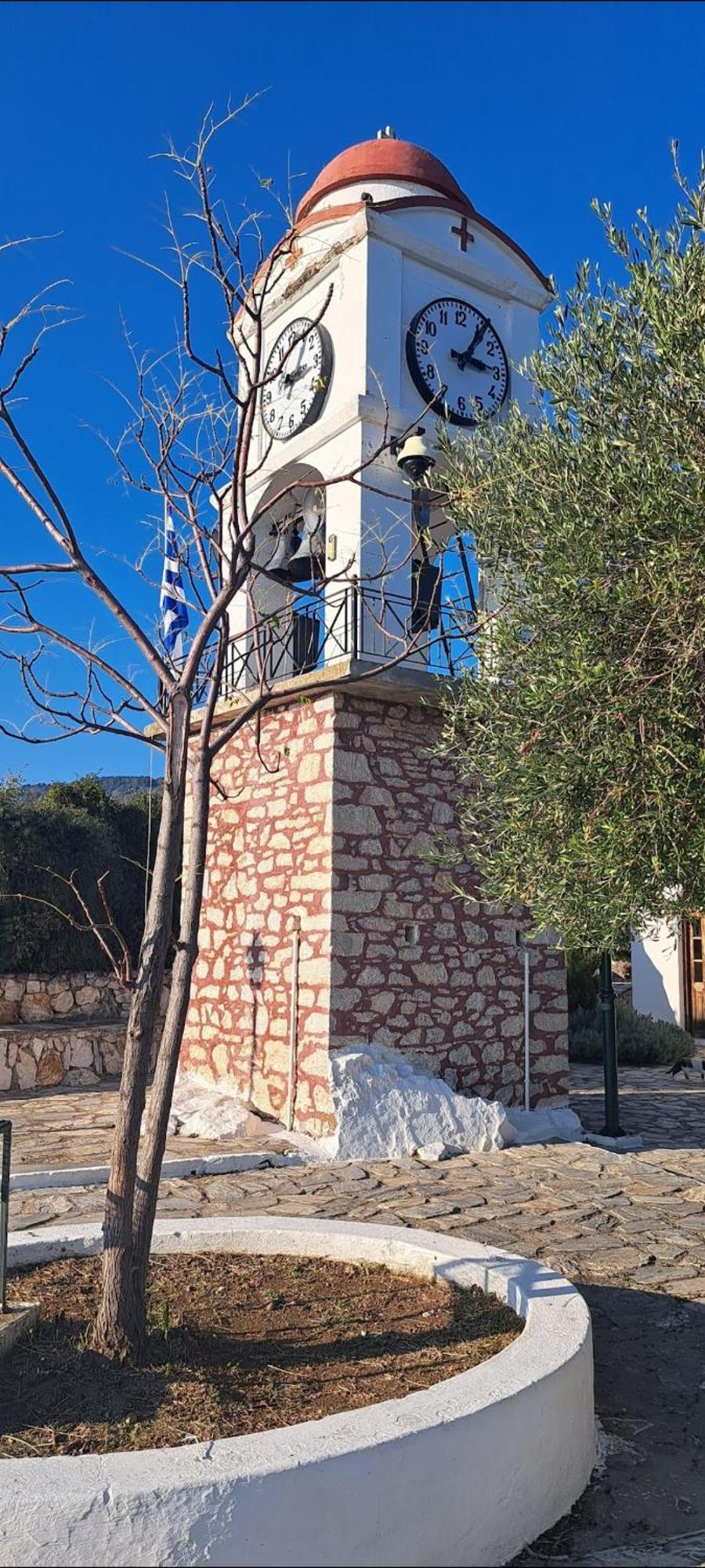 Final Step Apartment Skiathos Town Bagian luar foto