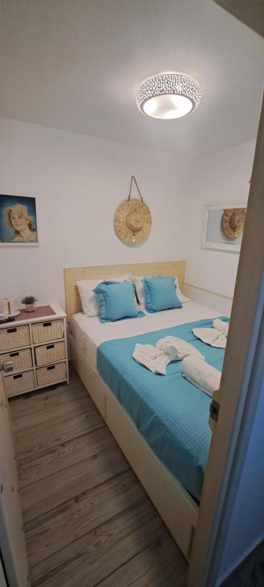 Final Step Apartment Skiathos Town Bagian luar foto
